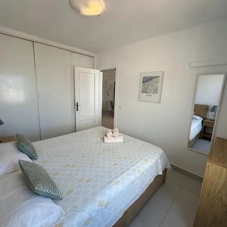Coronado 4 Apartment *