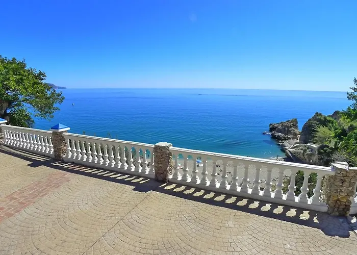 Coronado 4 아파트